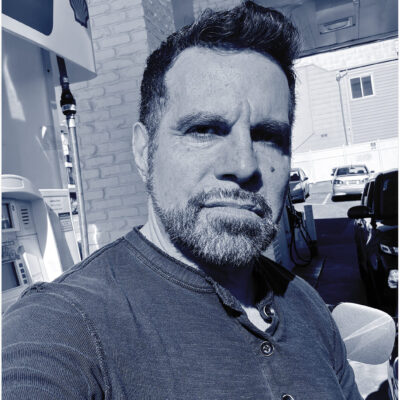 Mario Cantone headshot