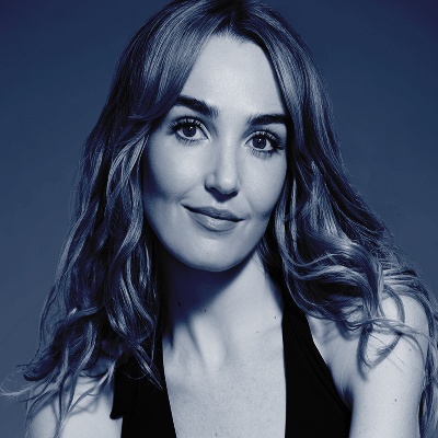 Chloe Fineman headshot